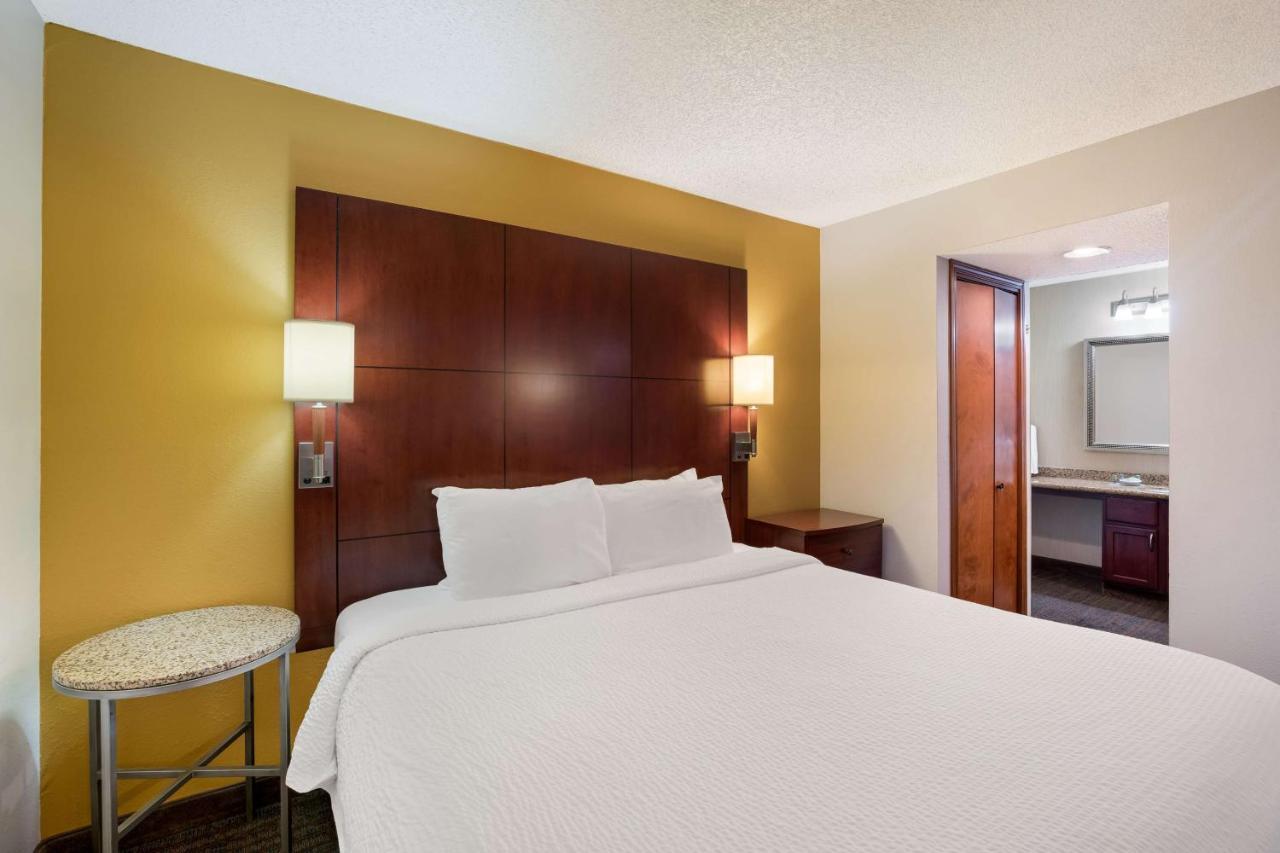 Hotel Sens Livermore; Surestay Collection By Western 3*