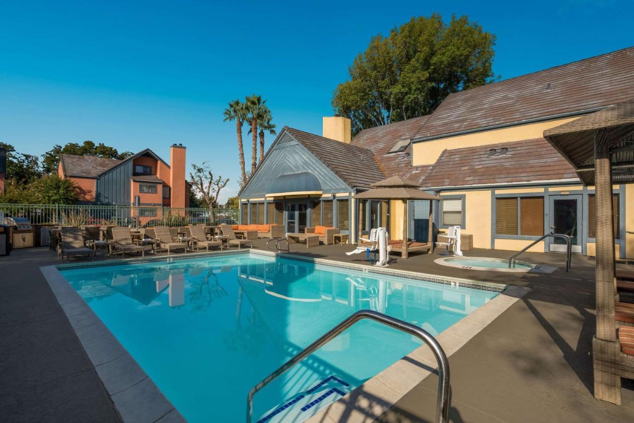 Hotel Sens Livermore; Surestay Collection By Western Livermore