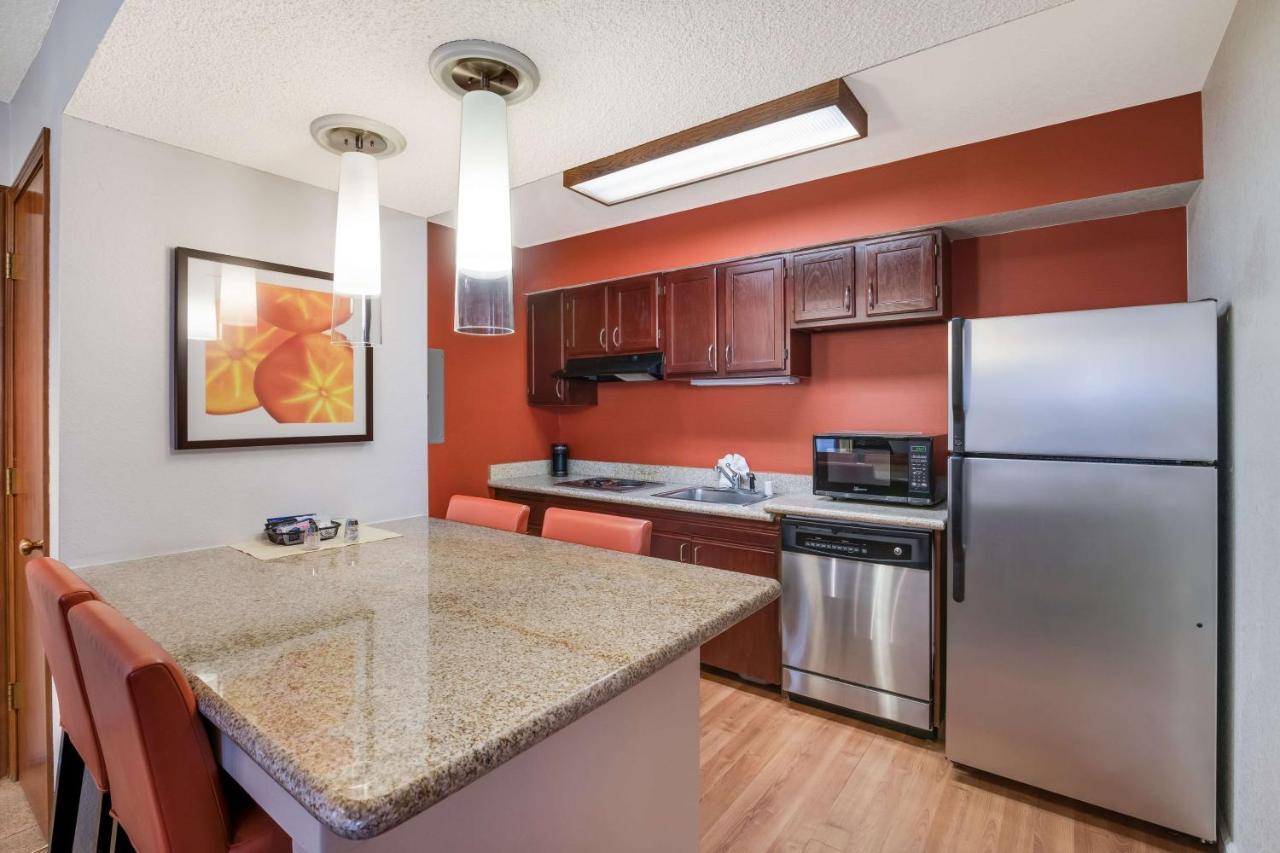 Hotel Sens Livermore; Surestay Collection By Western Livermore