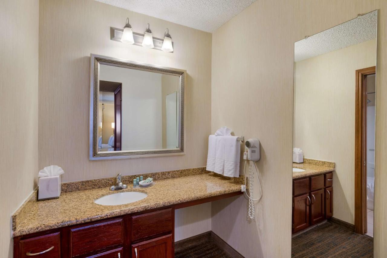 Hotel Sens Livermore; Surestay Collection By Western 3*